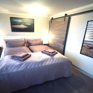 Cosy Harbour Apartment